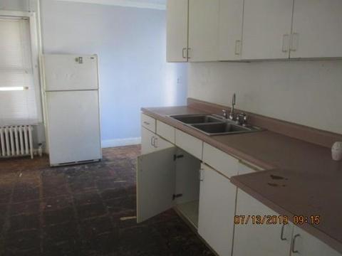 85 Ashley St, Springfield, MA 01105 photo 6
