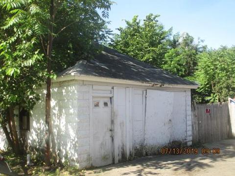 85 Ashley St, Springfield, MA 01105 photo 3