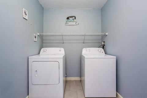 115 Saint James Cir, Springfield, MA 01104 photo 25
