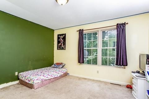 115 Saint James Cir, Springfield, MA 01104 photo 21