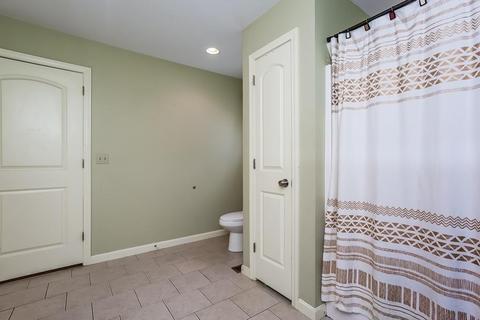 115 Saint James Cir, Springfield, MA 01104 photo 19