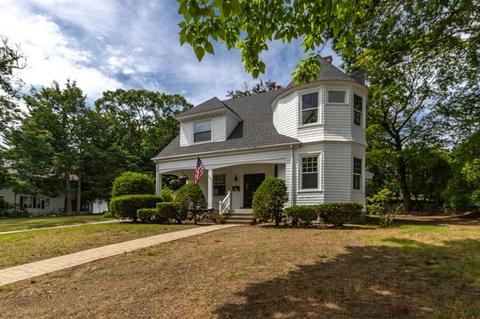159 Summer Ave, Reading, MA 01867 photo 2