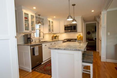 36 Buick St, Springfield, MA 01118 photo 4