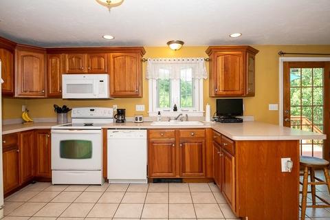 14 Downs Rd, Douglas, MA 01516 photo 8