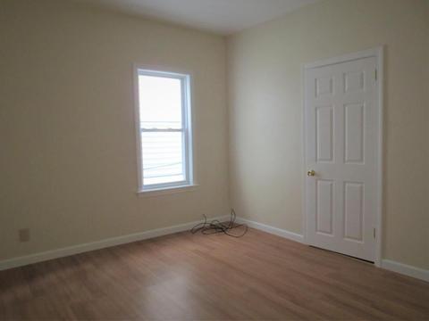 302 Hope St, Fall River, MA 02721 photo 3