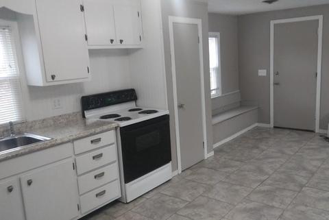 149 Croyden Ter, Springfield, MA 01104 photo 3