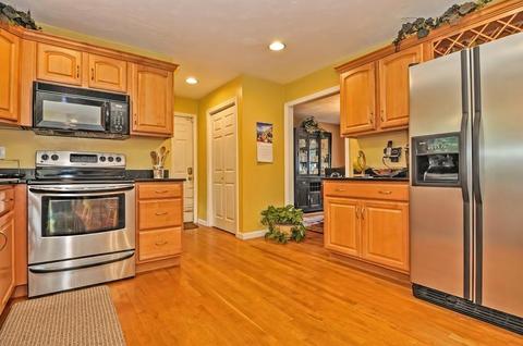 51 Maple St, Raynham, MA 02767 photo 3