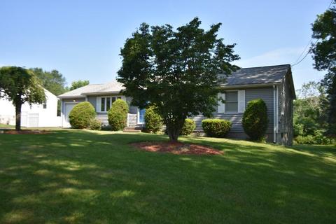 45 Plain St, Easthampton, MA 01027 photo 2
