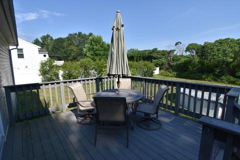 45 Plain St, Easthampton, MA 01027 photo 17