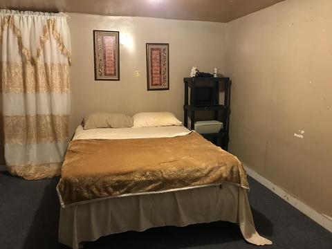 220 El Paso St, Springfield, MA 01104 photo 17