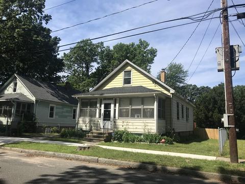 220 El Paso St, Springfield, MA 01104 photo 3
