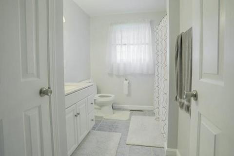 4652 N Main St, Fall River, MA 02720 photo 3