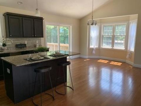 21 Arbutus St, Worcester, MA 01604 photo 2