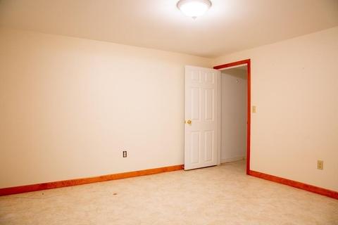 172 Westbrook Dr, Springfield, MA 01129 photo 21