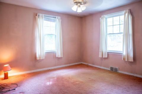 172 Westbrook Dr, Springfield, MA 01129 photo 16