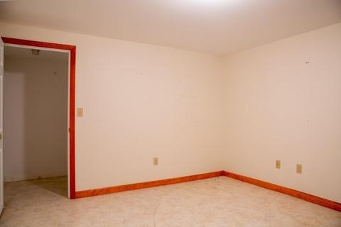 172 Westbrook Dr, Springfield, MA 01129 photo 22