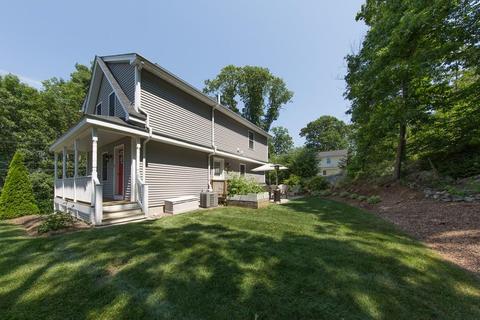 7 Como Dr, Attleboro, MA 02703 photo 3