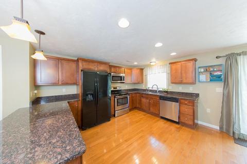 7 Como Dr, Attleboro, MA 02703 photo 7