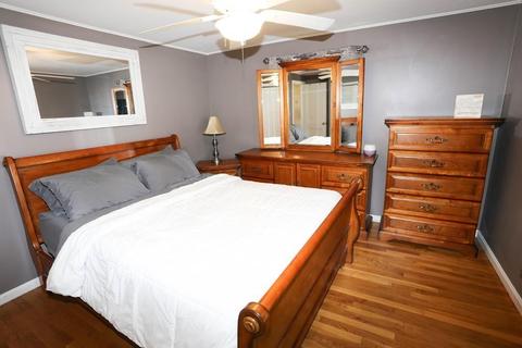 33 Sandra Ave, Chicopee, MA 01020 photo 13