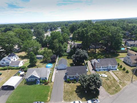 33 Sandra Ave, Chicopee, MA 01020 photo 1