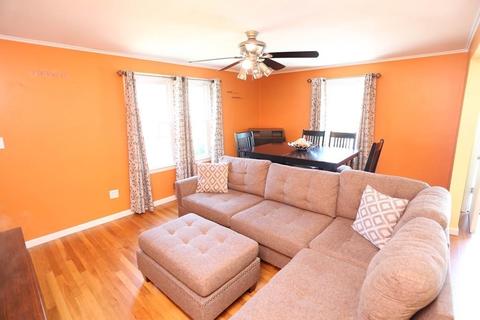 33 Sandra Ave, Chicopee, MA 01020 photo 9