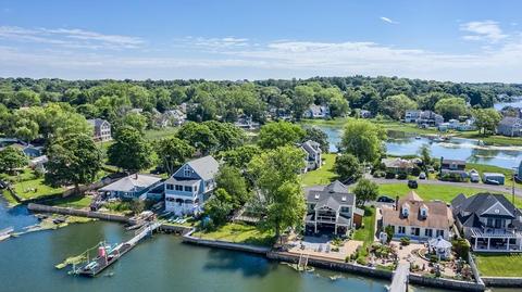11 Tibbetts Ave, Danvers, MA 01923 photo 9