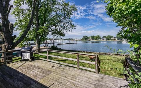 11 Tibbetts Ave, Danvers, MA 01923 photo 16