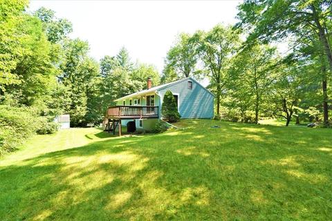 12 Maxwell, Derry, NH 03038 photo 3