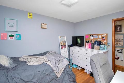127 Cobb Ave, Chicopee, MA 01013 photo 10