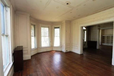140 Oak St, Springfield, MA 01151 photo 12