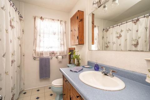 19 Ferris St, Springfield, MA 01151 photo 23