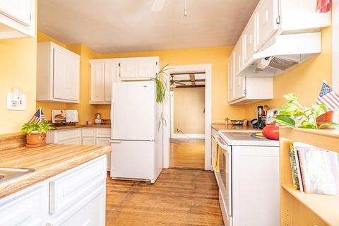 19 Ferris St, Springfield, MA 01151 photo 17