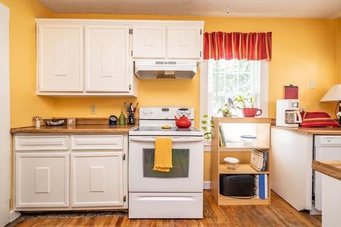 19 Ferris St, Springfield, MA 01151 photo 15