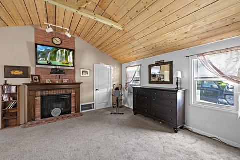 8 Bow St, Danvers, MA 01923 photo 14