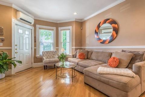 5 Charles St #1, Wakefield, MA 01880 photo 4