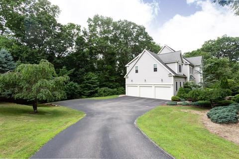 10 Dudley Rd, Mendon, MA 01756 photo 3