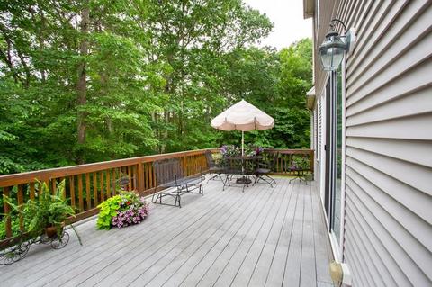10 Dudley Rd, Mendon, MA 01756 photo 16