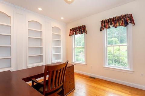 10 Dudley Rd, Mendon, MA 01756 photo 8