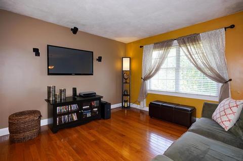 8 Welsh St, Hudson, MA 01749 photo 5