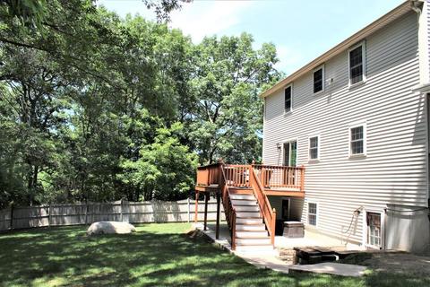 17 Taft Dr, Franklin, MA 02038 photo 3