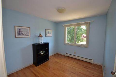 34 Meadowbrook Dr, Easthampton, MA 01027 photo 18