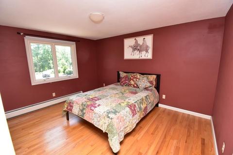 34 Meadowbrook Dr, Easthampton, MA 01027 photo 17