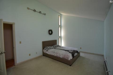 34 Meadowbrook Dr, Easthampton, MA 01027 photo 20