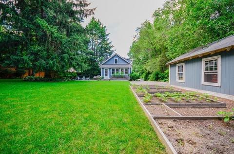 40 Warren St, Upton, MA 01568 photo 5