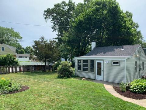 11 Lorenzo St, Springfield, MA 01109 photo 2