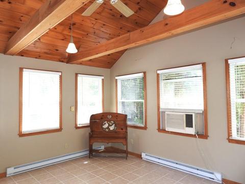 68 Oliver St, Easthampton, MA 01027 photo 23