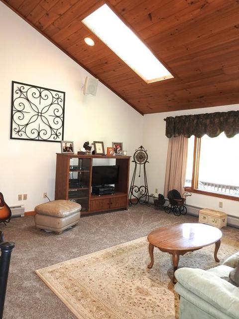 68 Oliver St, Easthampton, MA 01027 photo 12