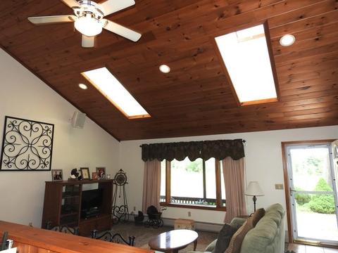 68 Oliver St, Easthampton, MA 01027 photo 10