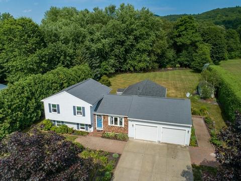 8 Plumbrook Dr, Easthampton, MA 01027 photo 7