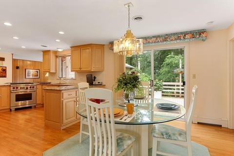 45 Holly Point Rd, Barnstable, MA 02632 photo 8